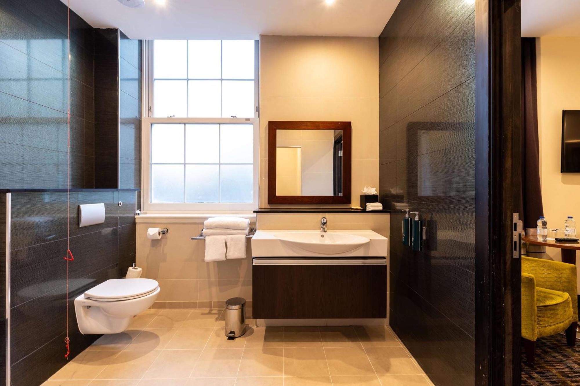Doubletree By Hilton - West End Hotel 4*